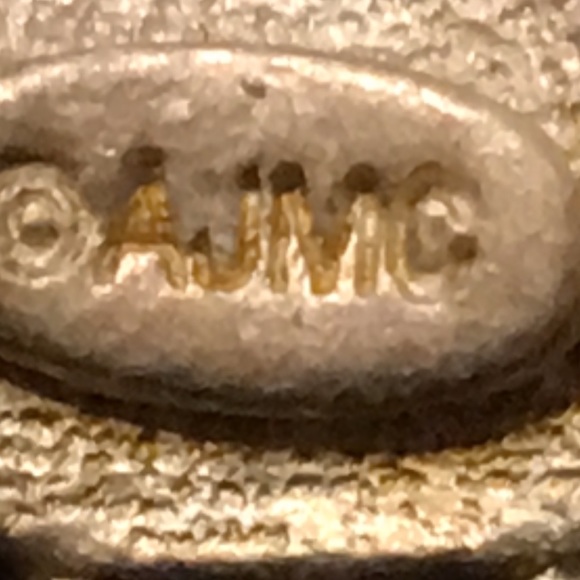 Vintage 80s signed angels bring spring brooch pin - Picture 4 of 4